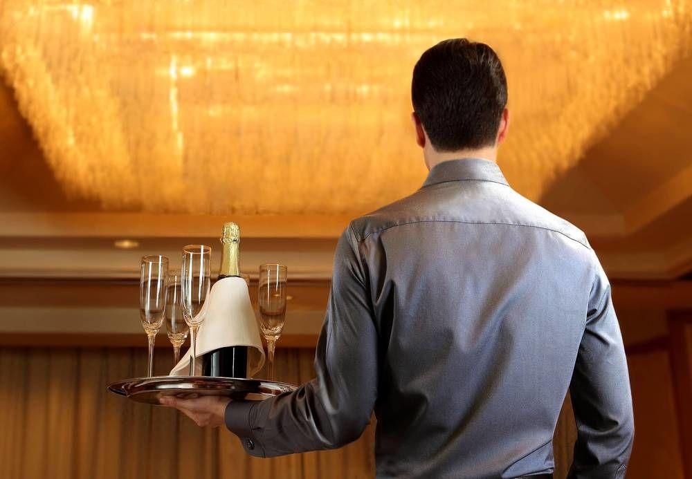 China Hotel Guangzhou - Subway Direct To Pazhou Exhibition Center, Free Shuttle During Canton Fair & Exhibitor Registration Counter מראה חיצוני תמונה A butler carrying a tray
