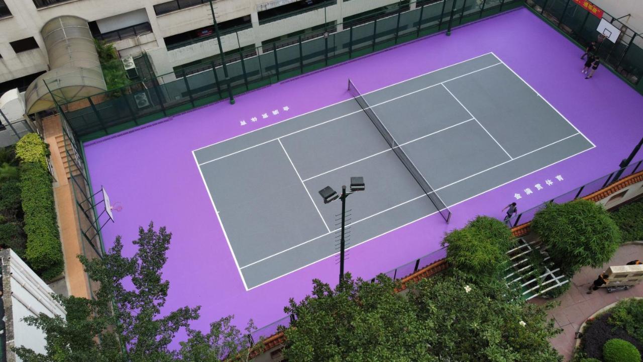 China Hotel Guangzhou - Subway Direct To Pazhou Exhibition Center, Free Shuttle During Canton Fair & Exhibitor Registration Counter מראה חיצוני תמונה Tennis court at the school